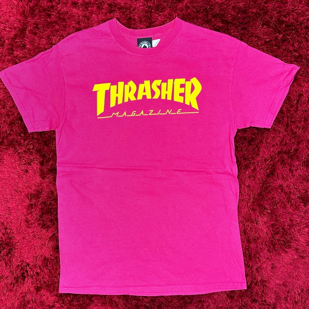 Thrasher Magazine Skate and Destroy Shirt Neon Pink Medium Classic Yellow